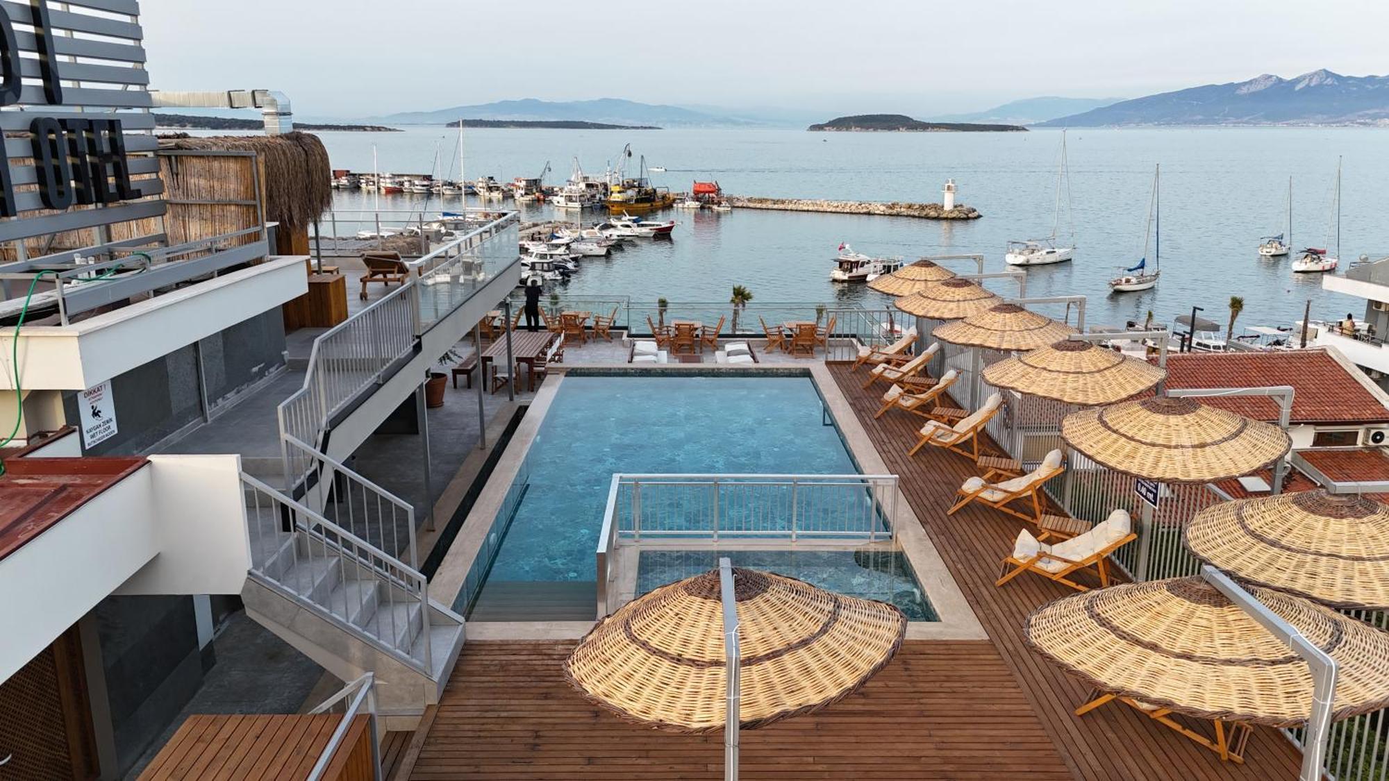 Ma-Si Urla Hotel Luaran gambar